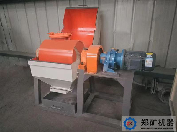 φ300x350mm干式间歇性球磨机多少钱?