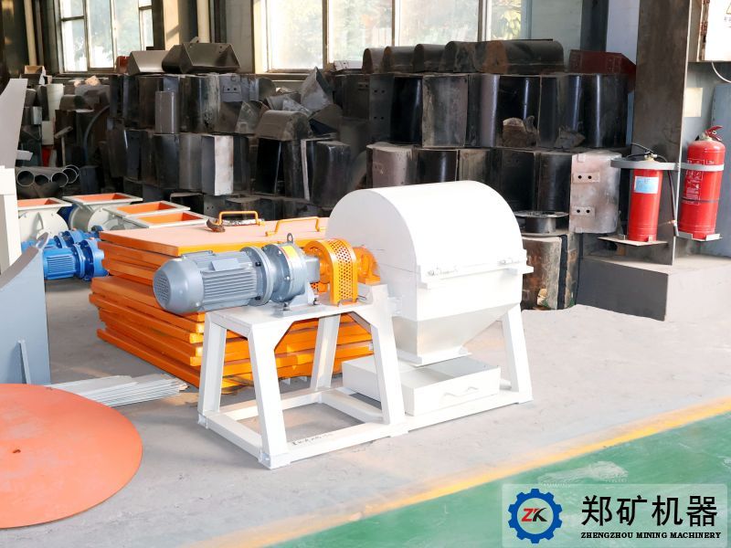 郑矿机器带您一起了解φ300×305实验球磨机设备!